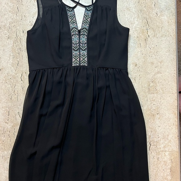 BCBGeneration Jacquard Trim Black Chiffon Dress Size 4 - Picture 3 of 8